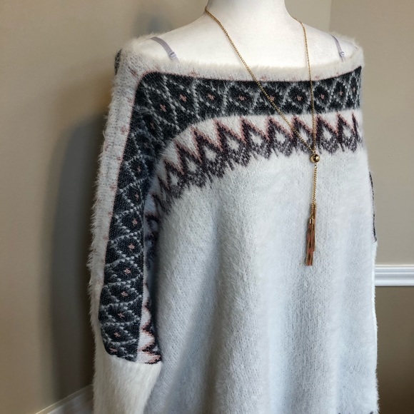 Cardigan - Picture 2 of 6